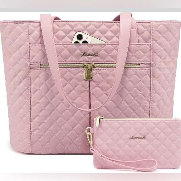 Lovevook Handbags - NWT LOVEVOOK Pink Quilted Tote Bag with Wristlet